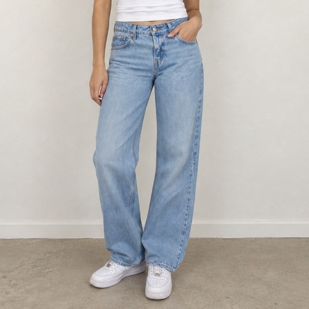 Levis Low Loose Jeans 25 Blue Light Wash Relaxed Straight Leg 90s Y2K A5566-0026